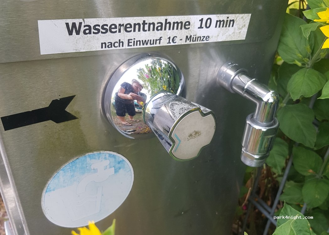 Wohnmobilstellplatz Freibad Herscheid — foto 3