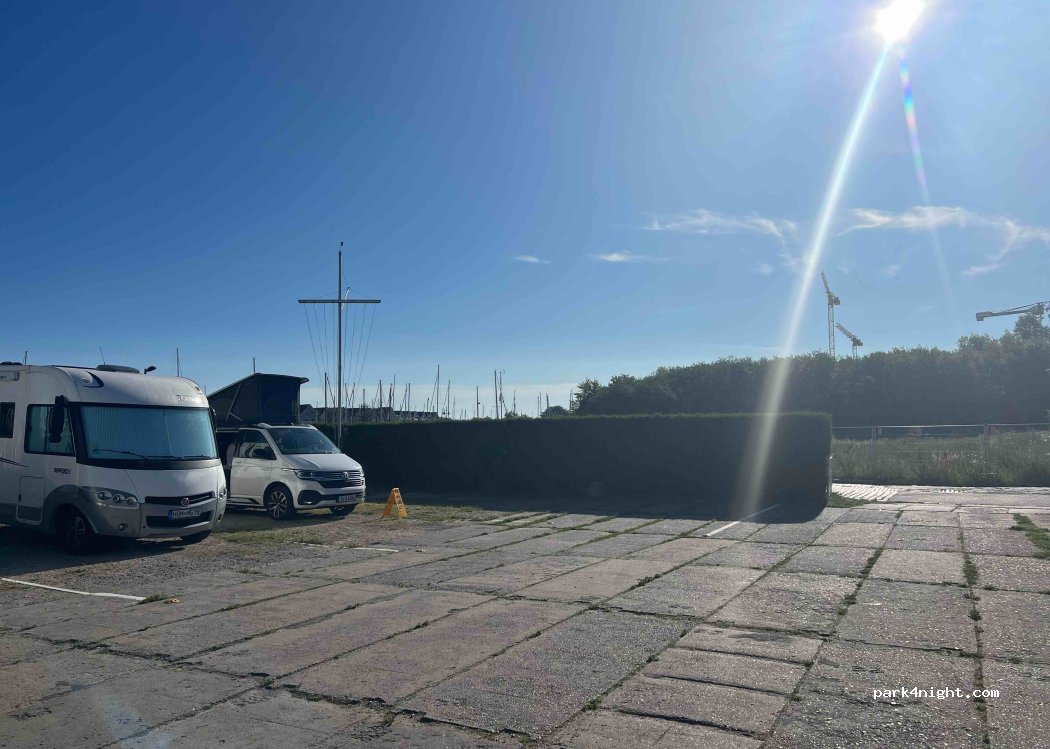 Wohnmobilstellplatz am Museumshafen — foto 3