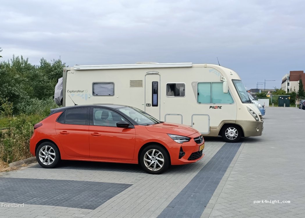 (8861 XX) Harlingen - 1 Spoorstraat — foto