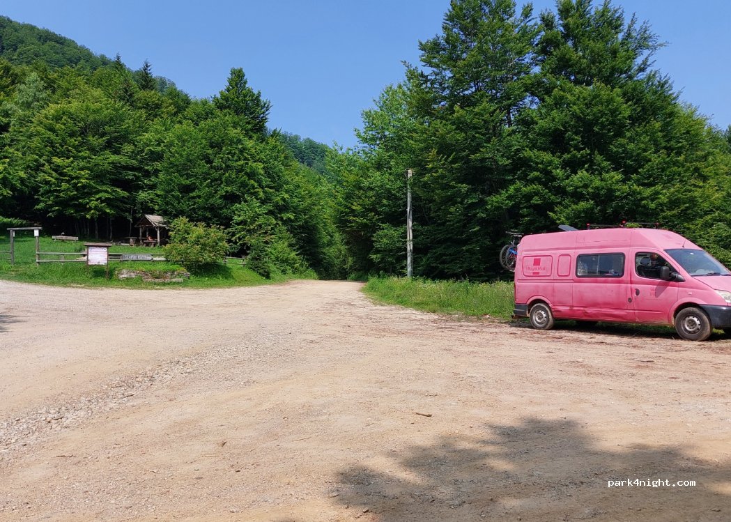 (71250) Vladići - Unnamed Road — foto 2