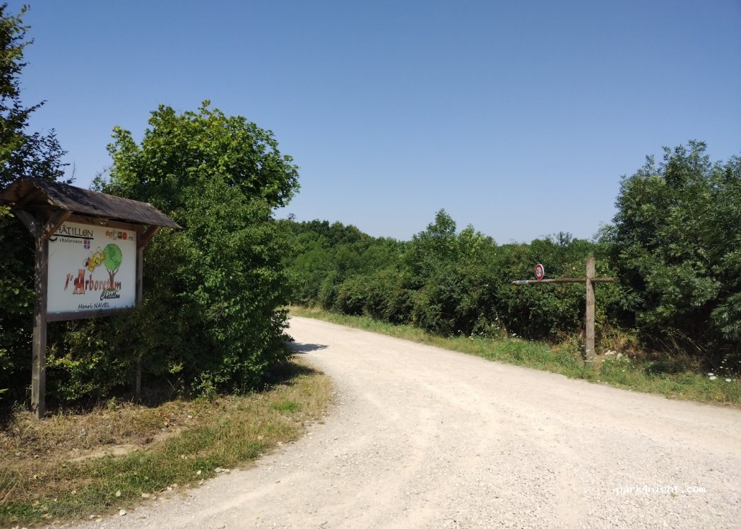 (01400) Châtillon-sur-Chalaronne - Route de Relevant — foto
