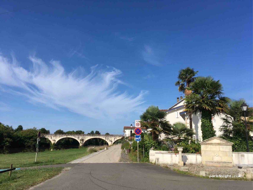 (40180) Saubusse - 12 Rue du Port — foto