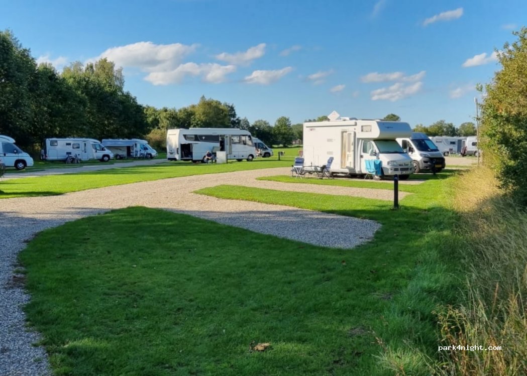 Camperplaats De Ruitenborgh — foto