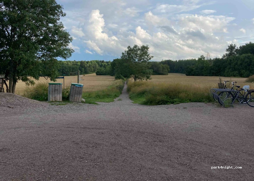 (752 63) Uppsala - 51 Hågavägen — foto