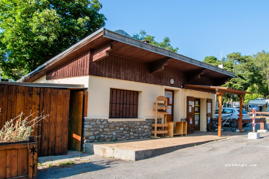 Camping Onlycamp - La Rochette — foto