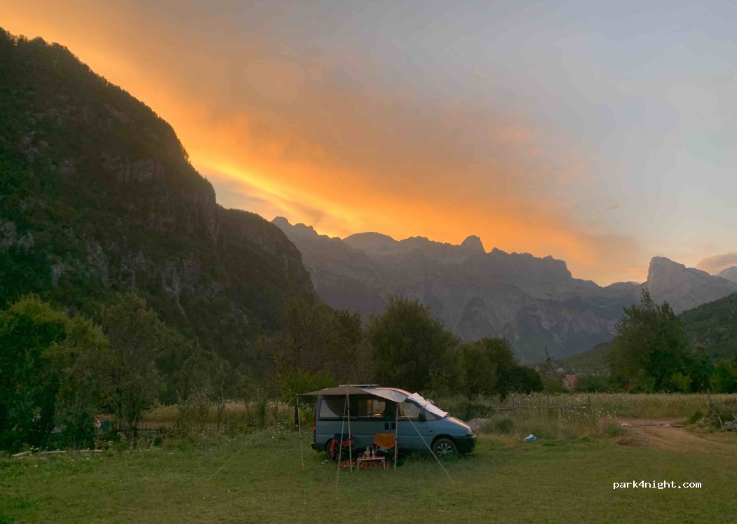 Shpella Camping Theth (Petriti Hotel) — foto 2