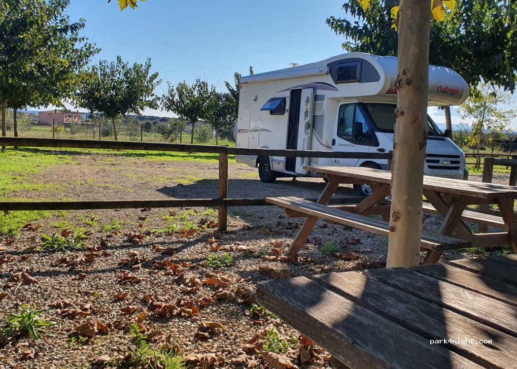 Àrea d'Autocaravanes de l'Agrobotiga Mas Bes — foto 5
