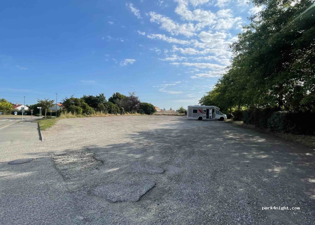 (44340) Bouguenais - 60 Rue des Écoles — foto 4
