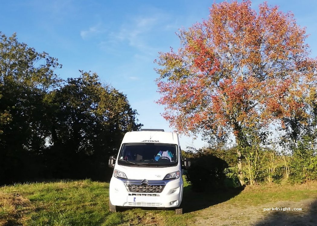 (53270) Thorigné-en-Charnie - La Roche Brault — foto 3