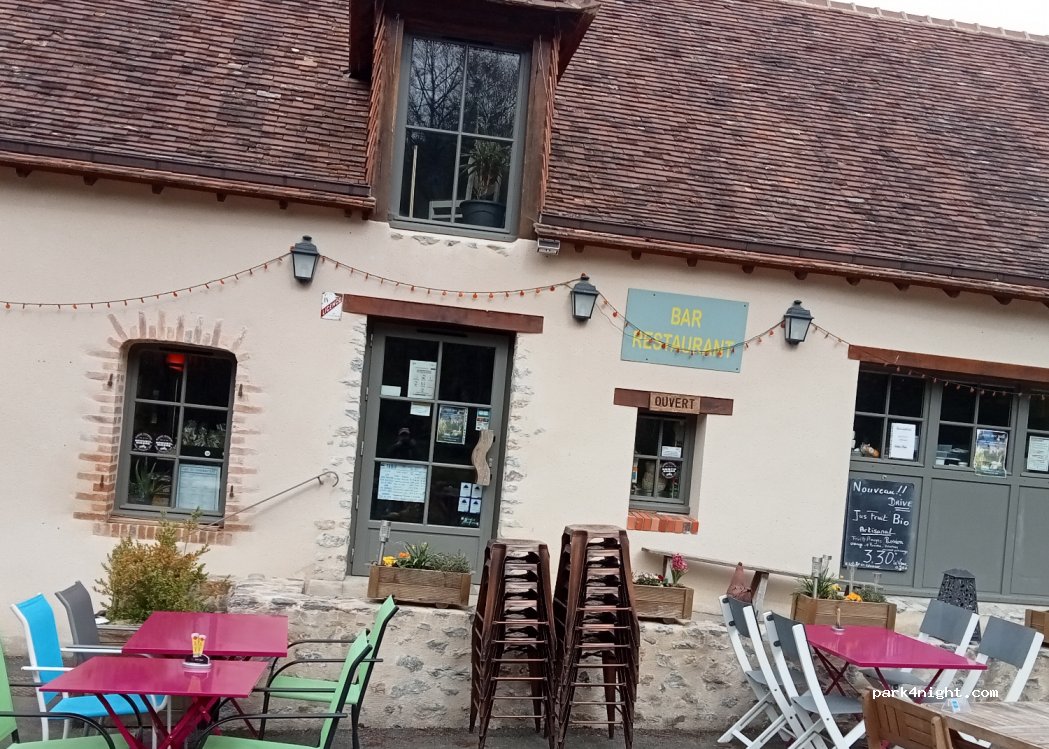 (53270) Thorigné-en-Charnie - La Roche Brault — foto 4