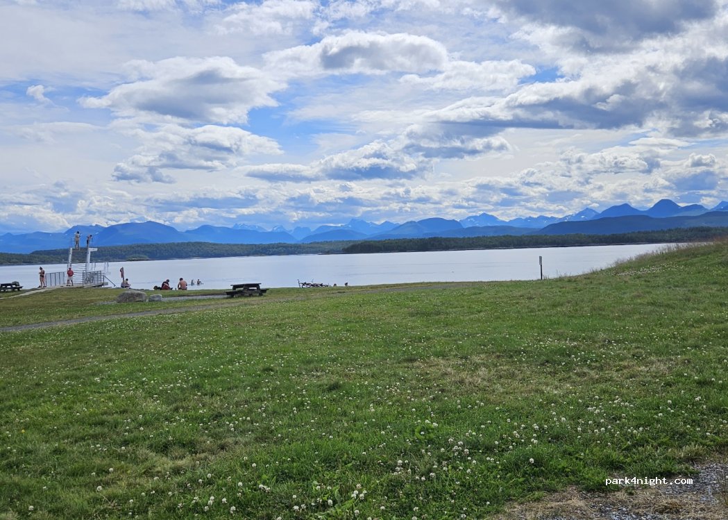 (6419) Molde - 90 Fannestrandvegen — foto
