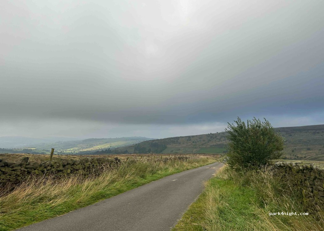 (SK13 6JZ)  - Monks' Road — foto 2