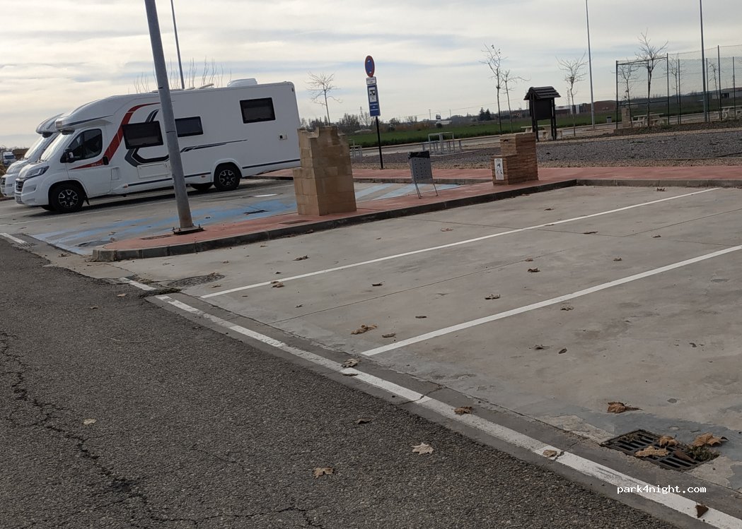 (24200) Valencia de Don Juan - 10 Avenida de Mayorga — foto 5