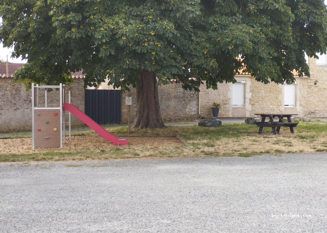(85450) Chaillé-les-Marais - Rue des Lapins — foto 2