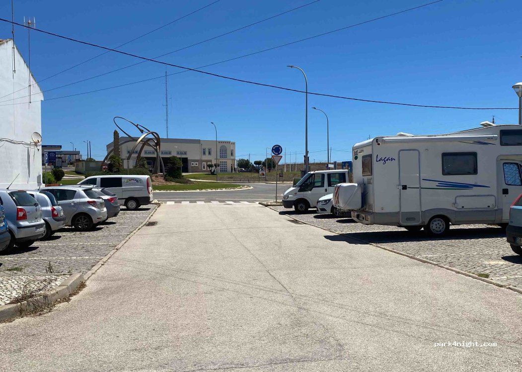 (8650-400) Vila do Bispo - 32 Rua Ribeira do Poço — foto 2