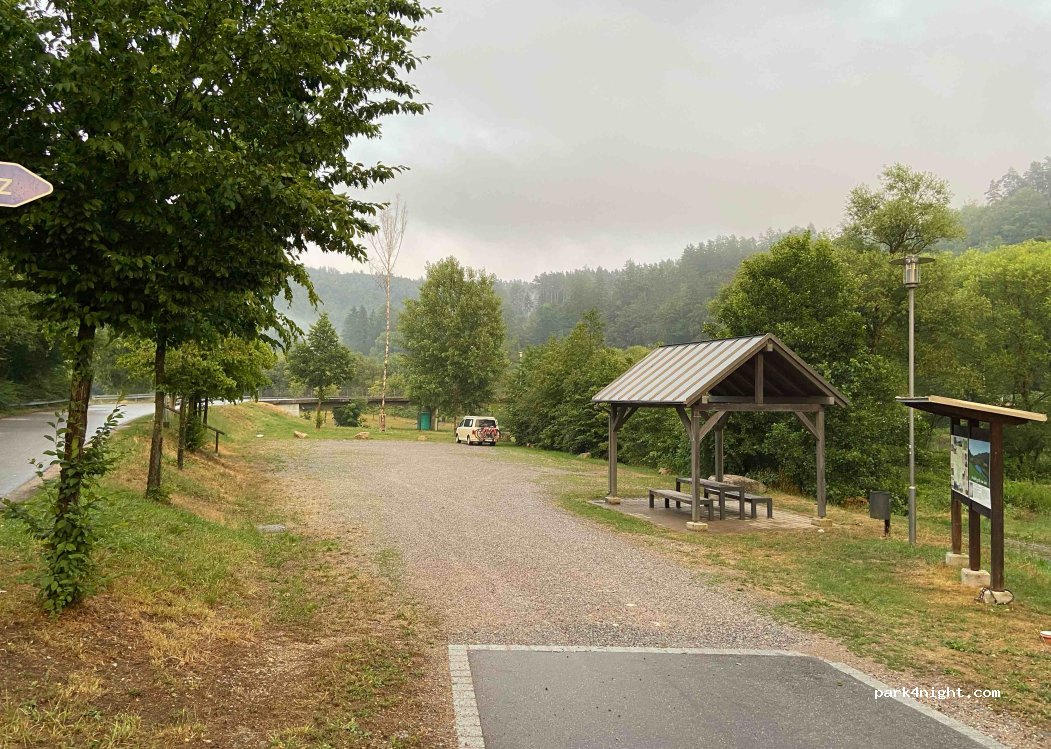 (93128) Regenstauf - 20 Brückenweg — foto