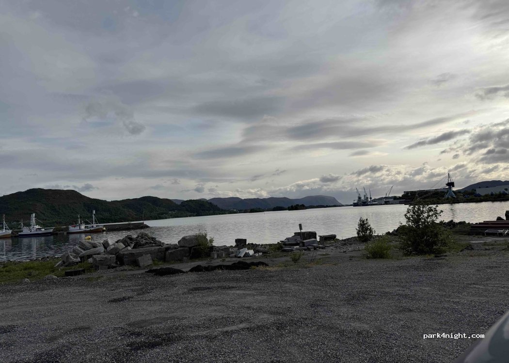 (6065) Ulsteinvik - 45 Sjøgata — foto 4