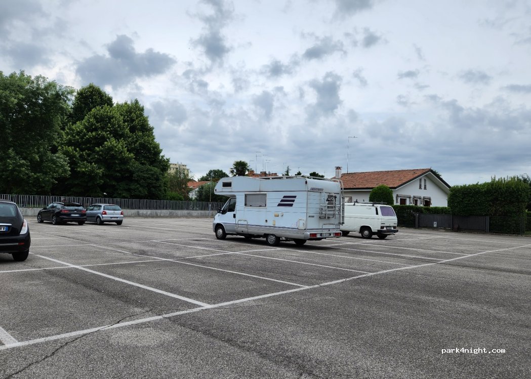 (31021) Mogliano Veneto - 21A Via dello Scoutismo — foto