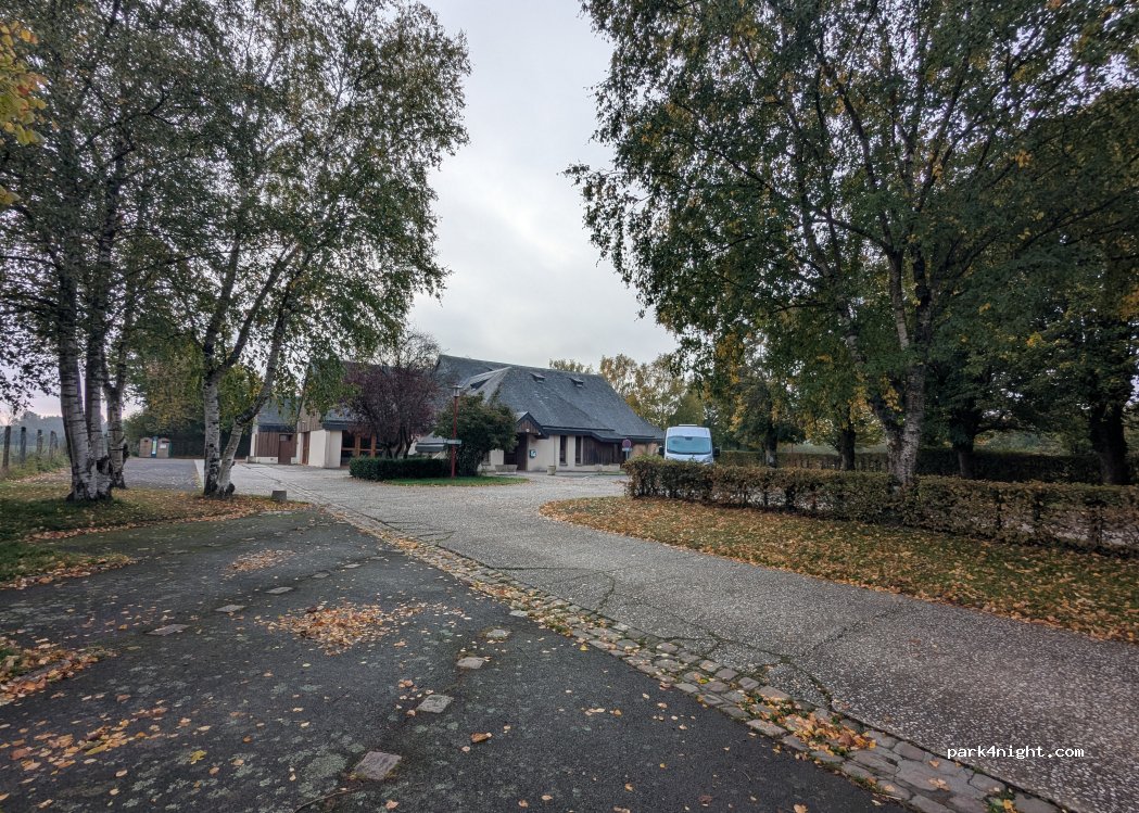 (61410) Rives-d'Andaine - 8 La Gare — foto 2