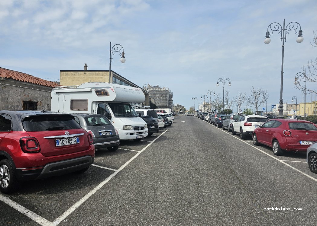 (34123) Trieste - 1 Via di Campo Marzio — foto