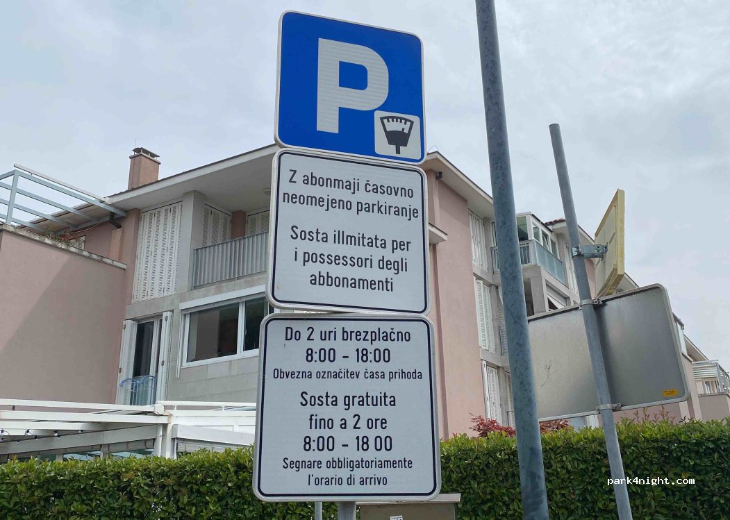 (6310) Izola - 99 Južna cesta — foto