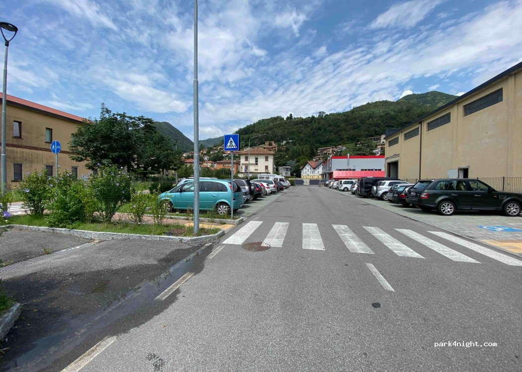 (24027) Nembro - 23 Via Benigno Crespi — foto