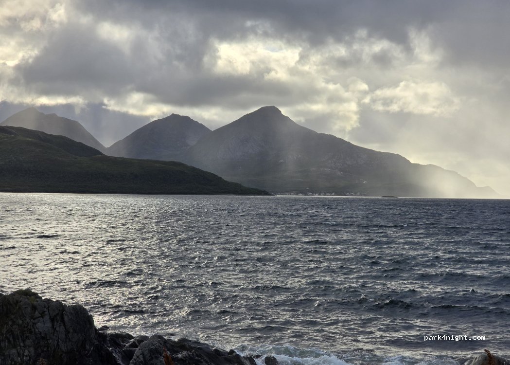 Parkering og camping, Grøtfjord bygdelag — foto 3