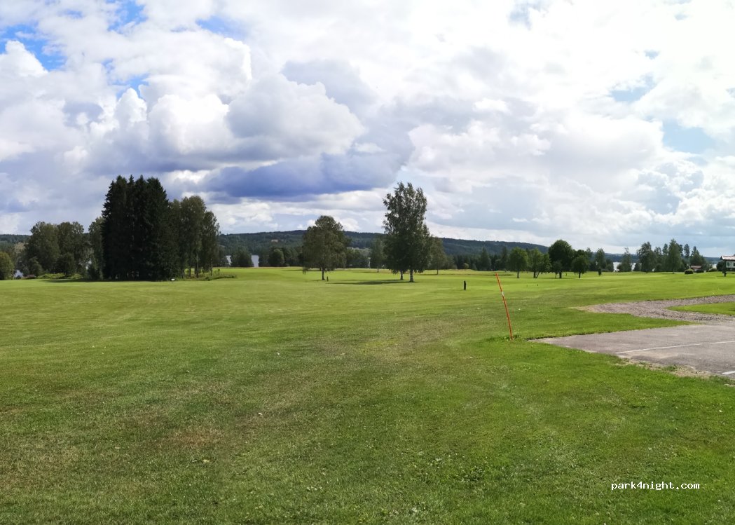 (686 93) Sunne - 57 Tremansbacken — foto