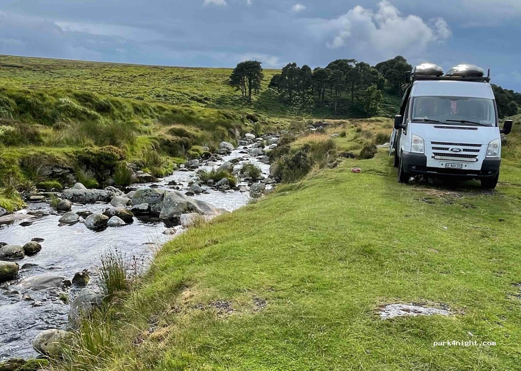 (D15 C86V) Manor Kilbride - R759 — foto