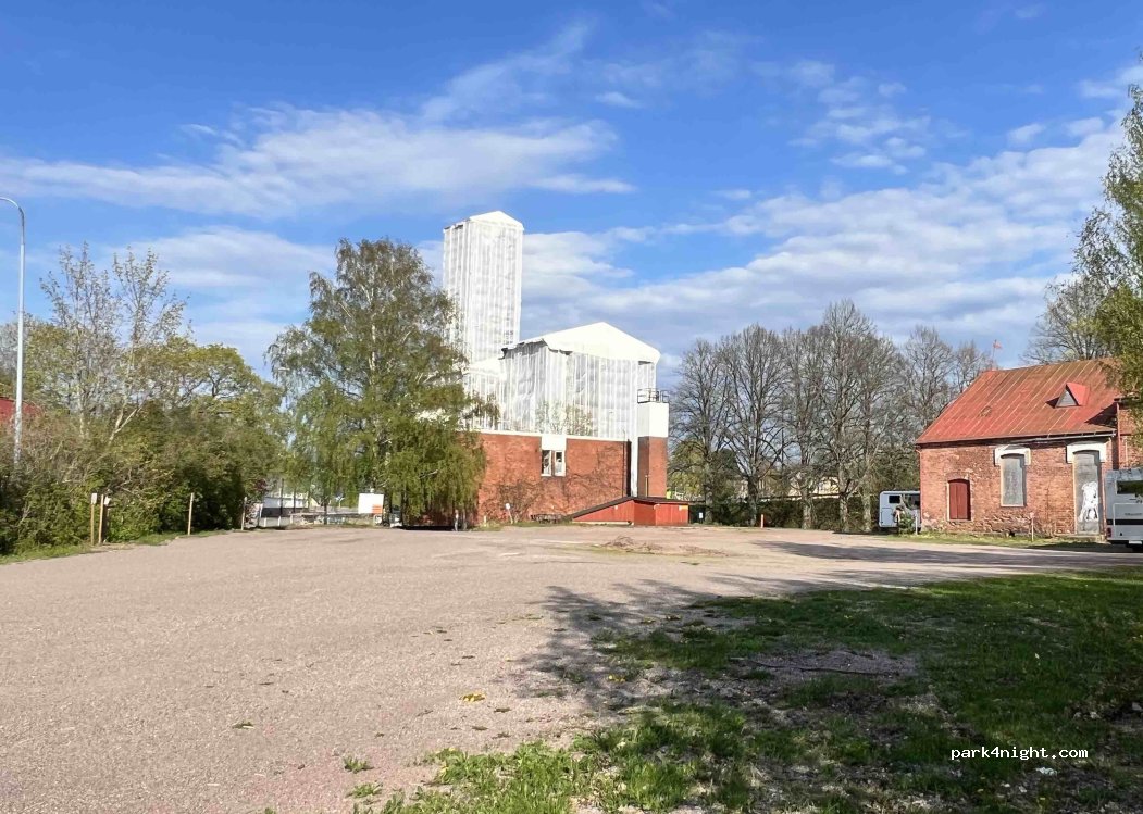 Keskustan Matkaparkki — foto 2
