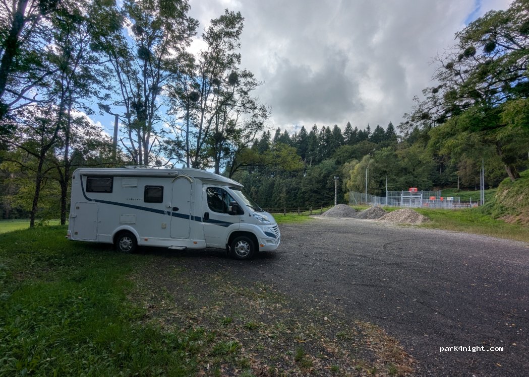 (12320) Senergues - 329 Route de Saint Cyprien — foto
