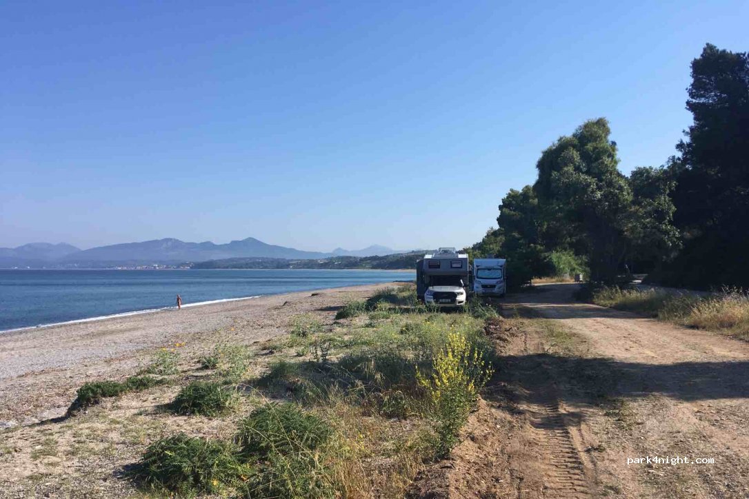 (481 00) Mitikas - Unnamed Road — foto