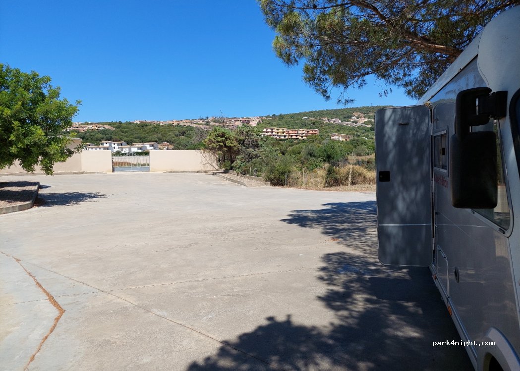 (07030) Badesi - Unnamed Road — foto 2
