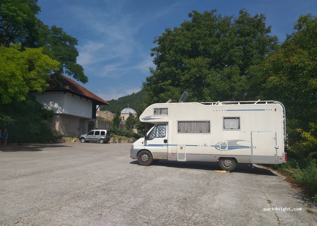 () Gradac - Unnamed Road — foto 2