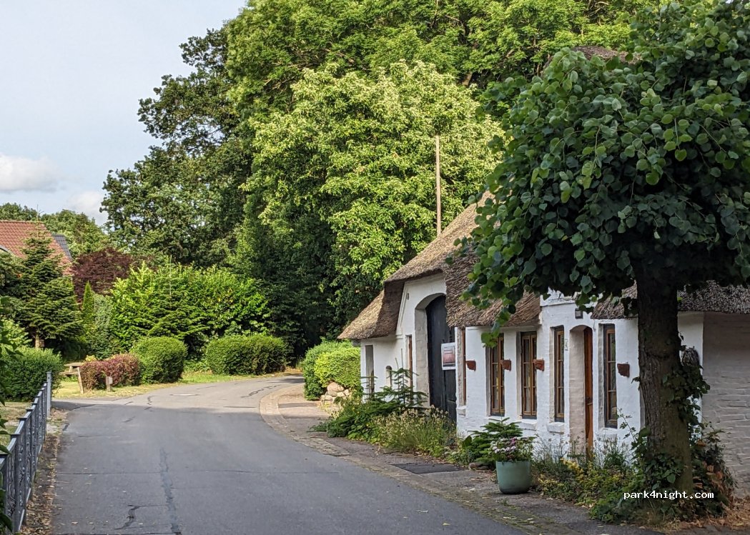 (25779) Süderheistedt - 4 Waldweg — foto