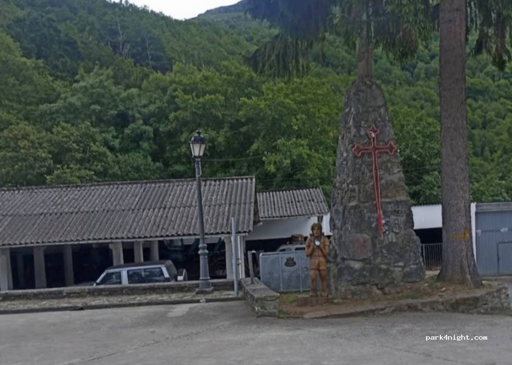 (27630) Triacastela - 9 Praza da Deputación — foto