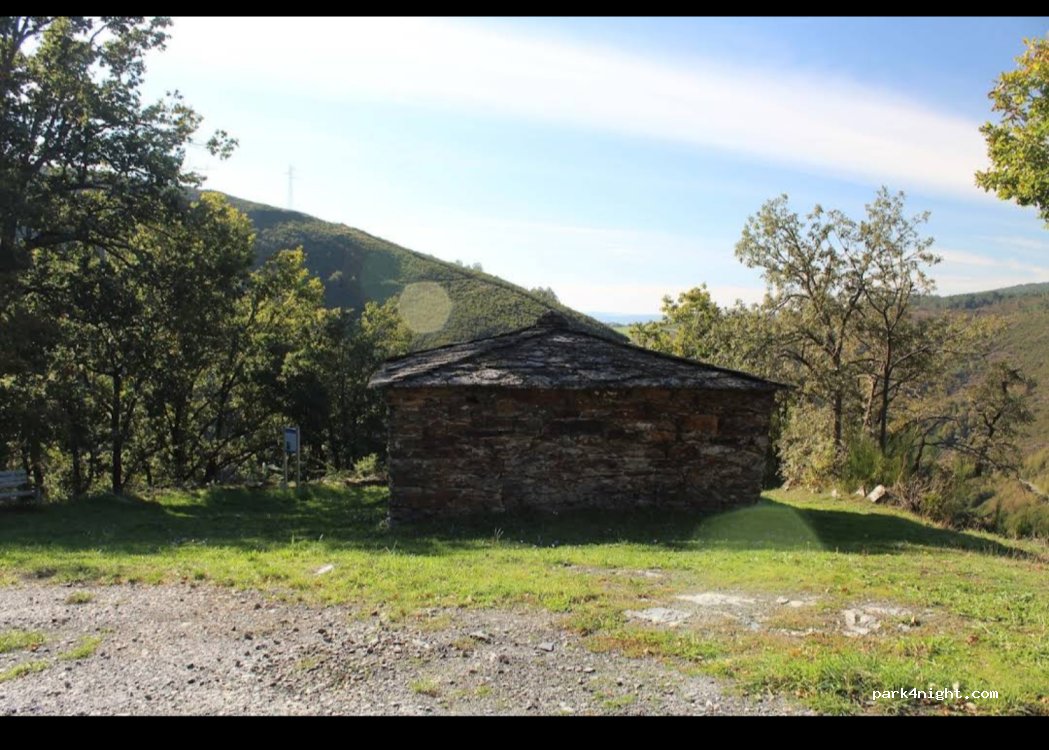(27630) Triacastela - — foto