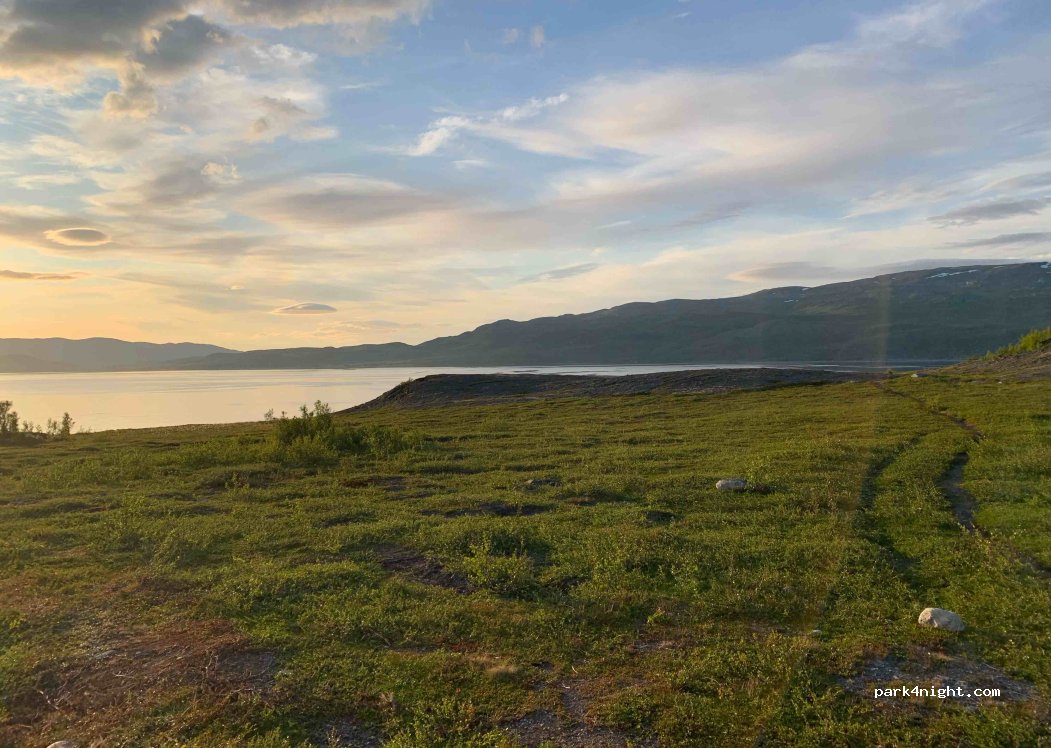 (9620) Gárgu - Unnamed road — foto