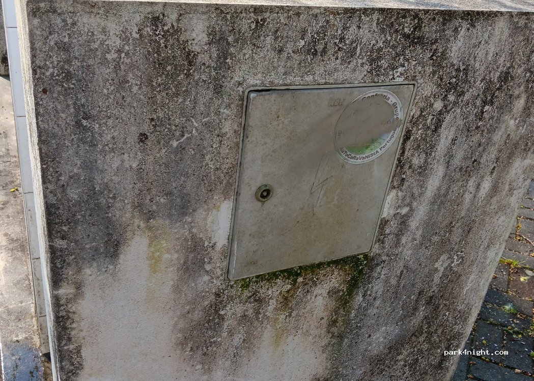 (3720) Oliveira de Azeméis - 71 Rua Dom Manuel Correia Bastos Pina — foto 4