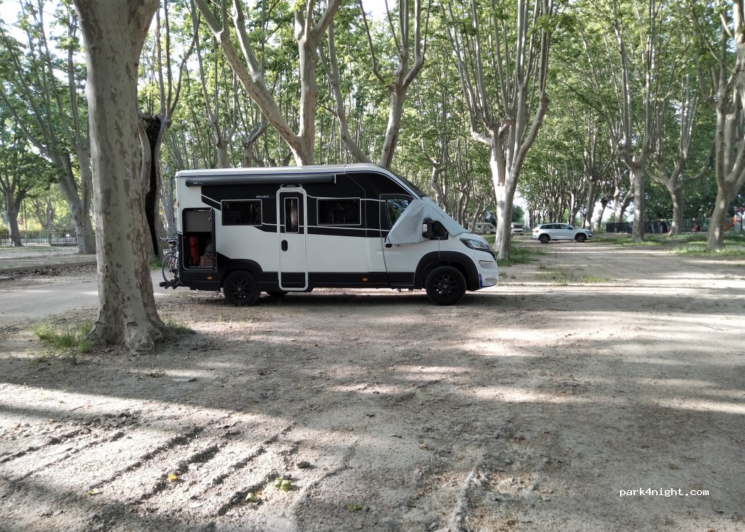 (30300) Beaucaire - 4 Avenue des Arènes — foto 5