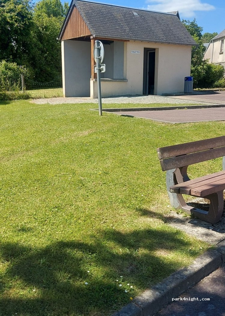 (50210) Camprond - 3 Le Bourg — foto