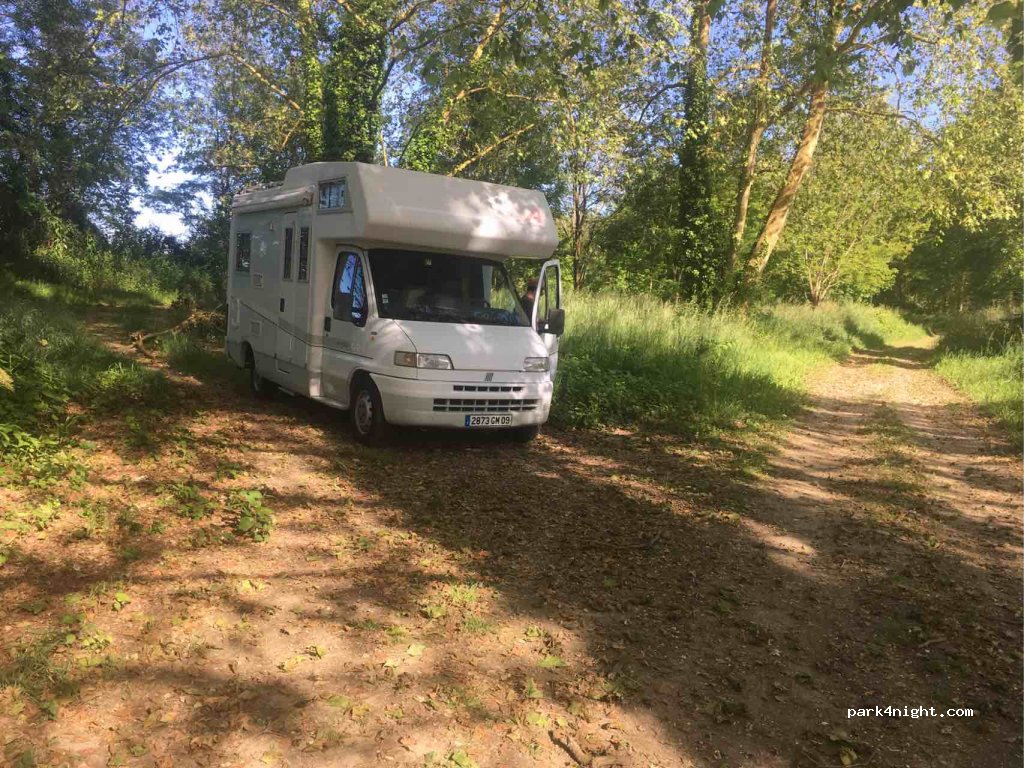 (64300) Mont - Chemin de l'Aiguillon — foto 3