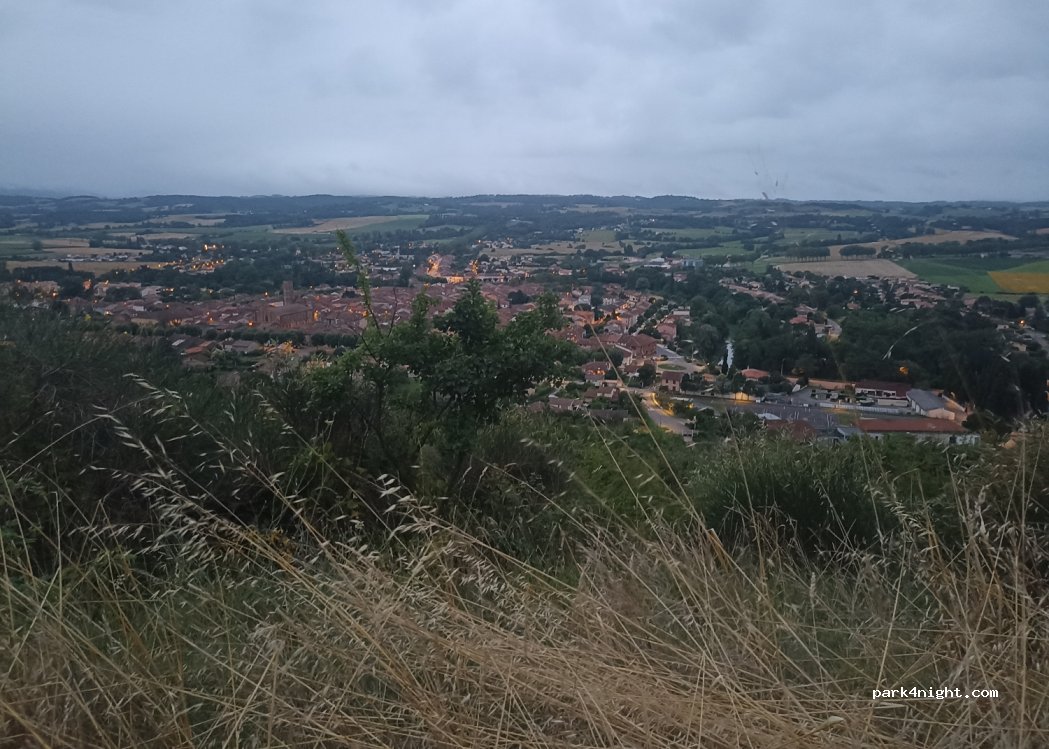 (31310) Montesquieu-Volvestre - 3 Les Hourques — foto 2