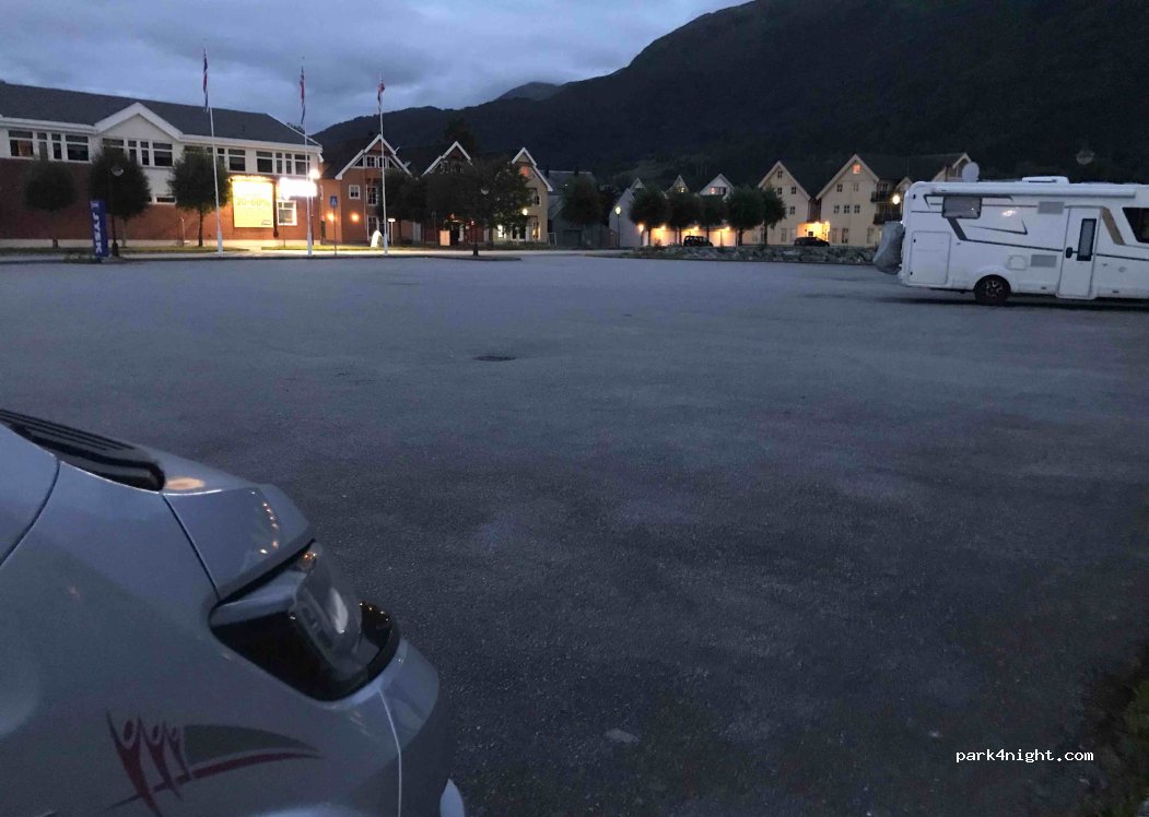 (6770)  - 19 Sjøgata — foto 2