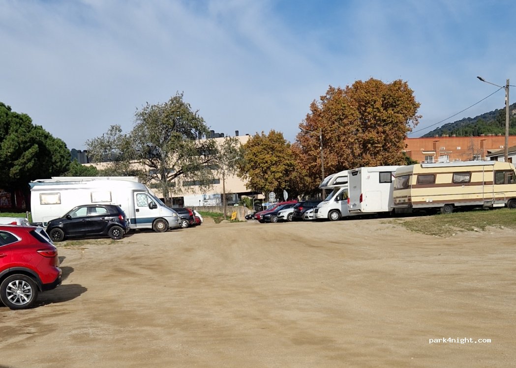 (08329) Teià - 40 Avinguda J Roca Suarez L — foto 3