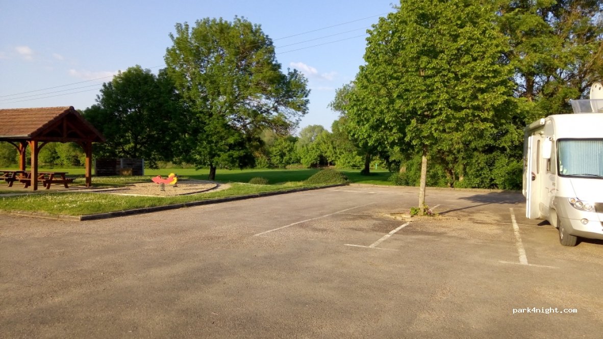 (70130) Ray-sur-Saône - Rue du Bac — foto 2