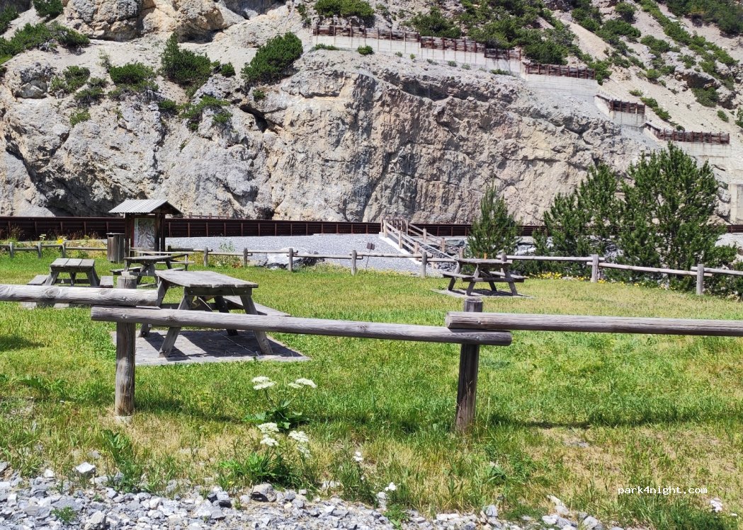 (23030) Livigno - 6071 Via della Val — foto