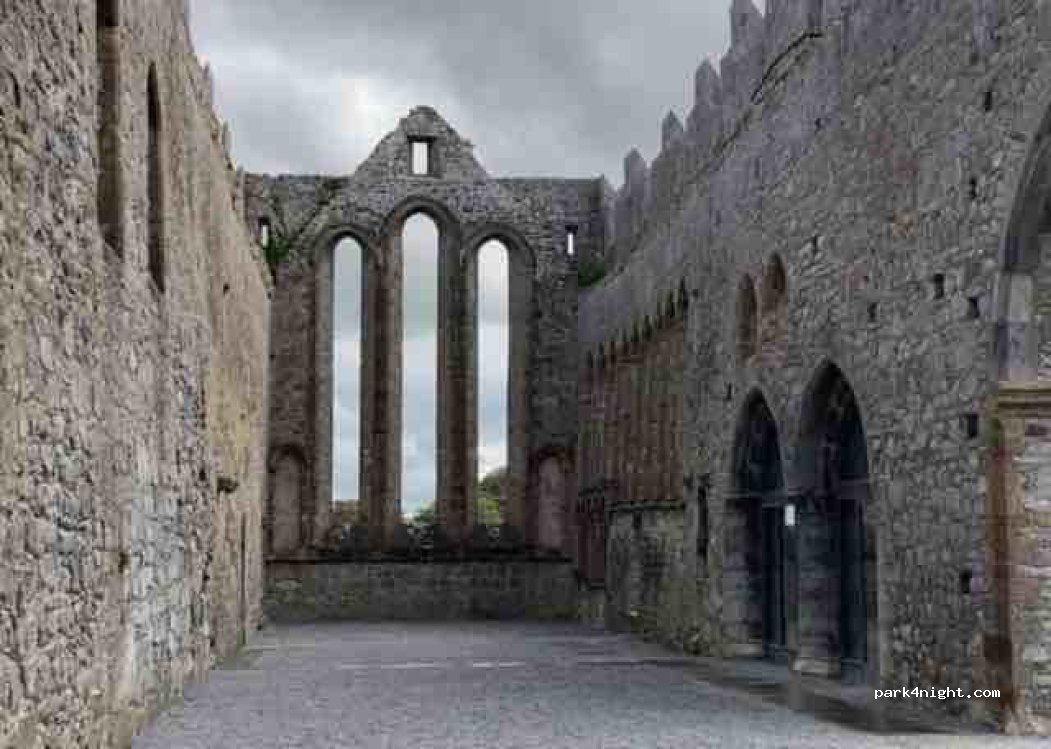 (V92 W264) Farranwilliam - The Square — foto 3