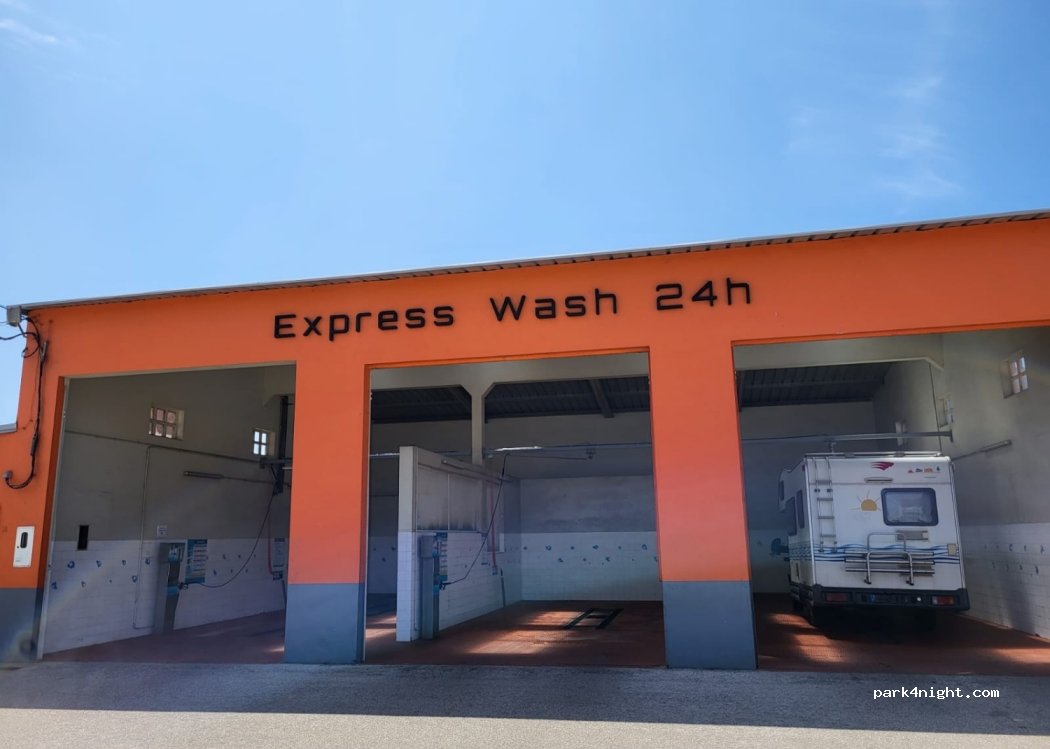 (3105) Leiria - 18 Avenida Nossa Senhora da Guia — foto