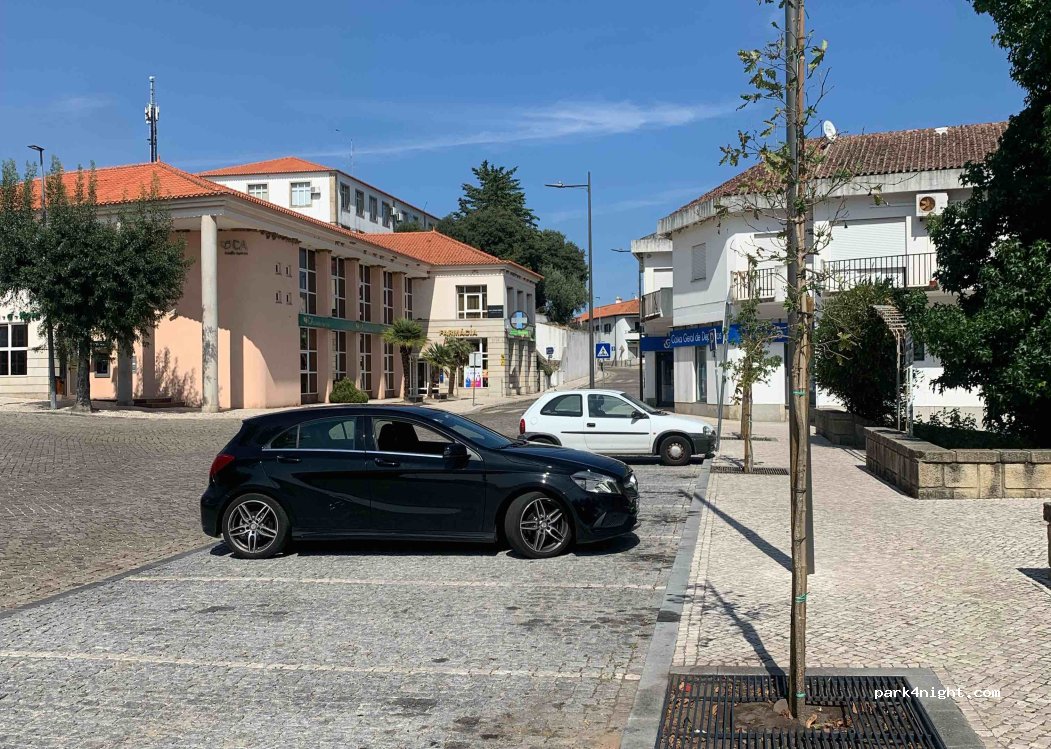 (6060-163) Idanha a Nova - 16 Largo do Município — foto 2